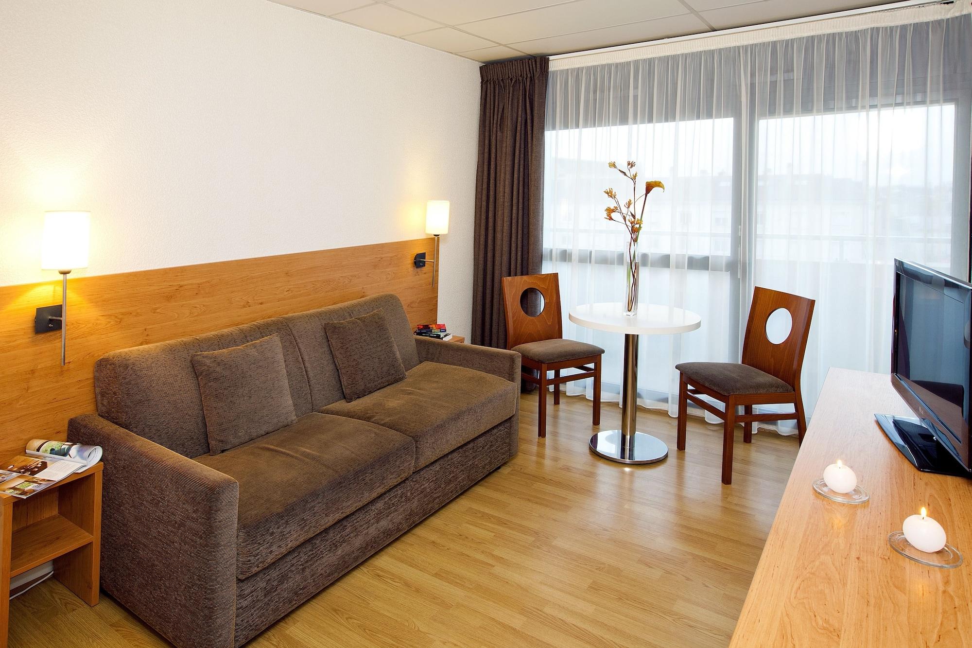 Sejours & Affaires Rennes De Bretagne Aparthotel Buitenkant foto